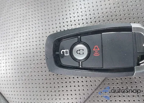 2020 Ford Escape Se z USA, uszkodzony, nr VIN 1FMCU0G63LUB56795